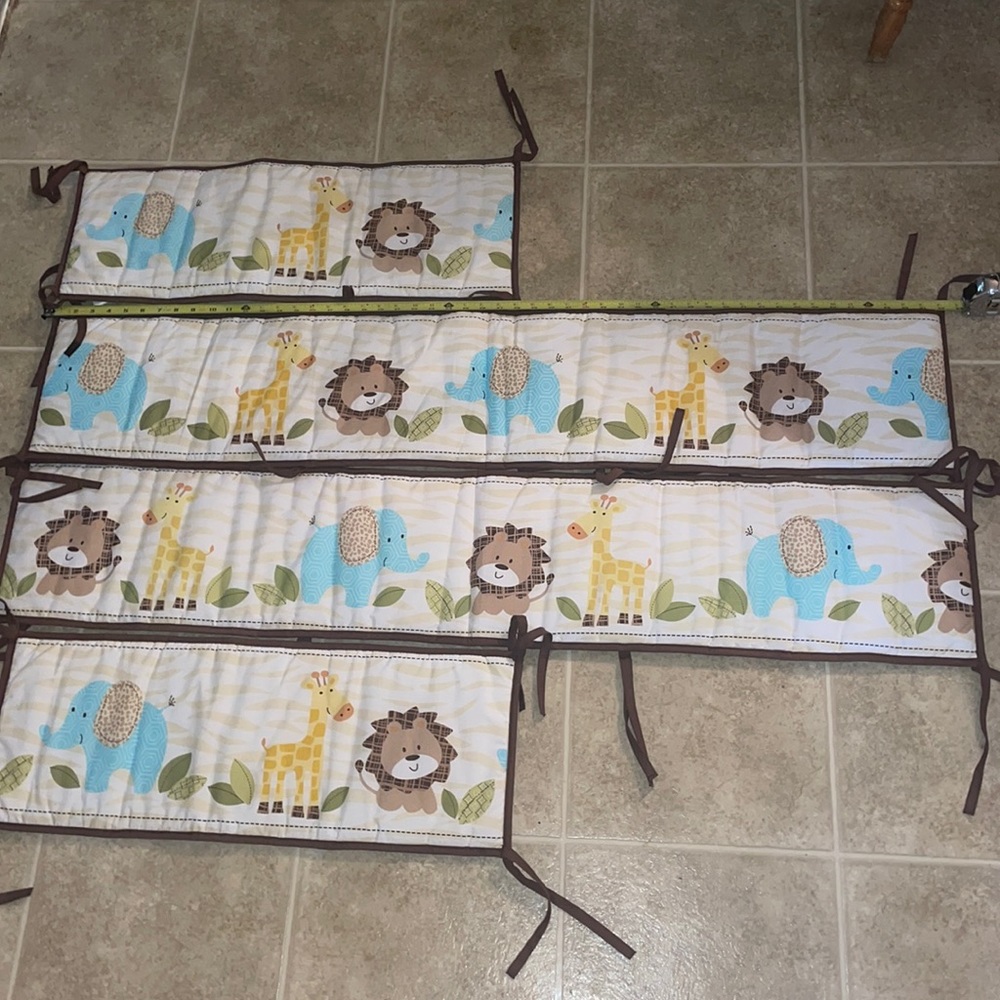 Breathable baby crib pads